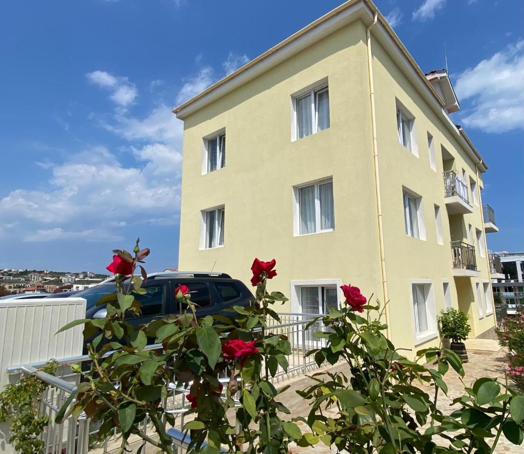 Byala Friendy Sea Apartaments Exteriér fotografie